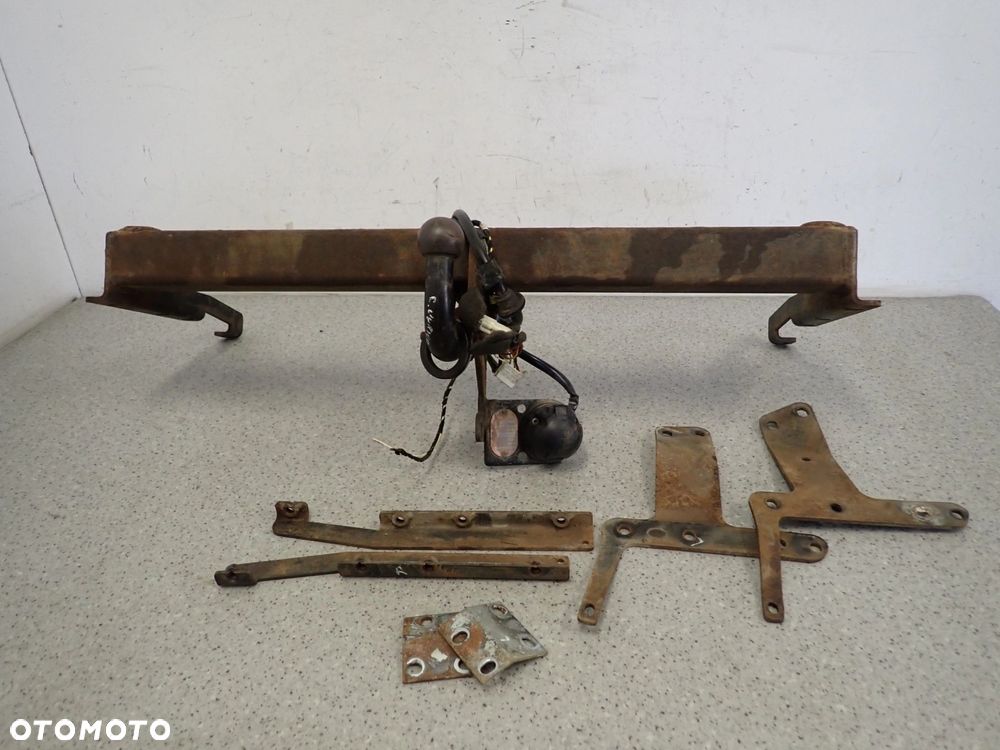 TOYOTA COROLLA VERSO 04-09 HAK HOLOWNICZY - 1