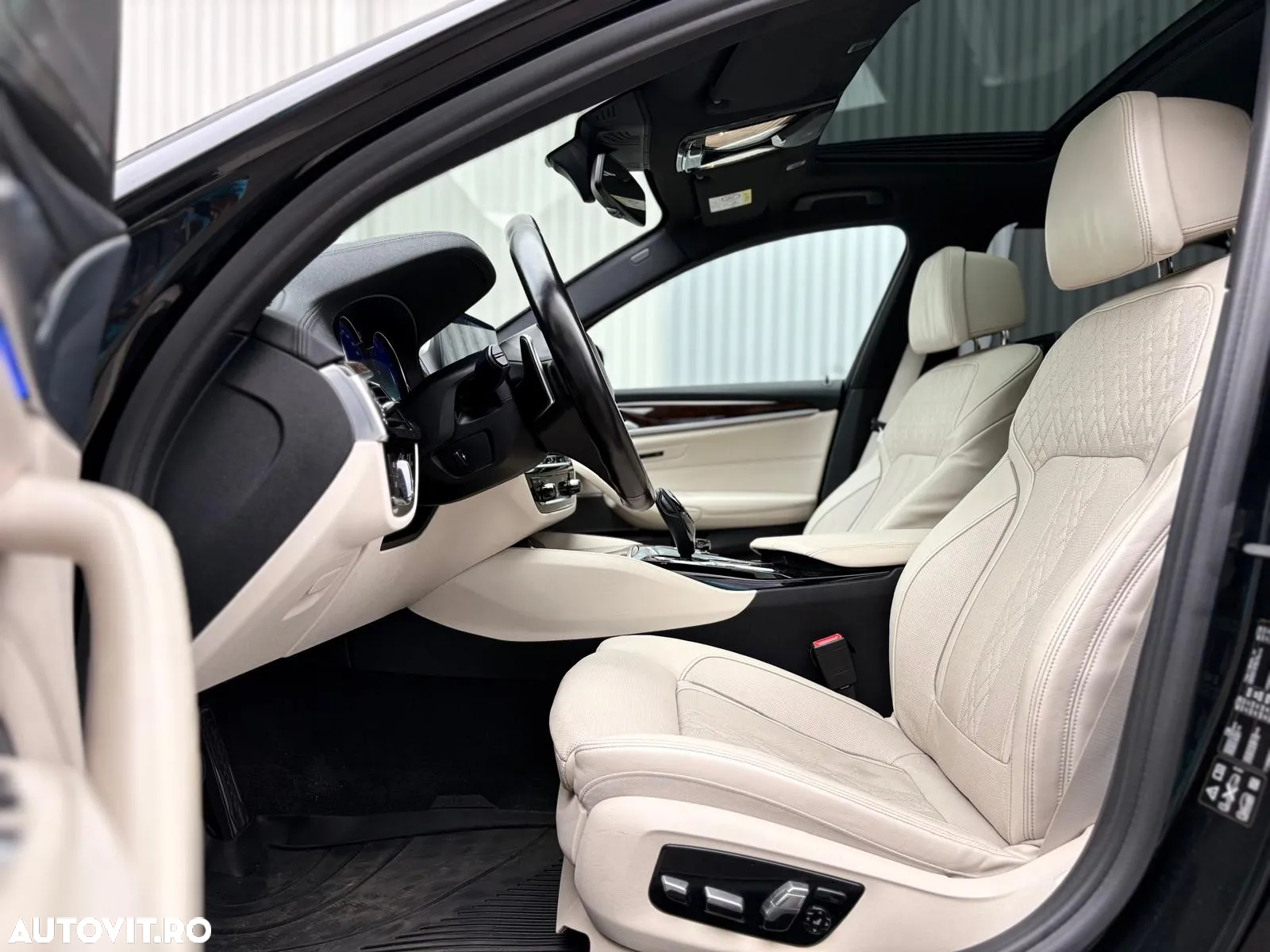 BMW Seria 5 530d xDrive AT - 7