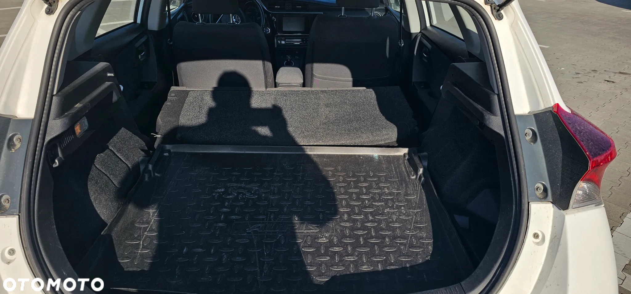 Toyota Auris Hybrid 135 Premium - 19
