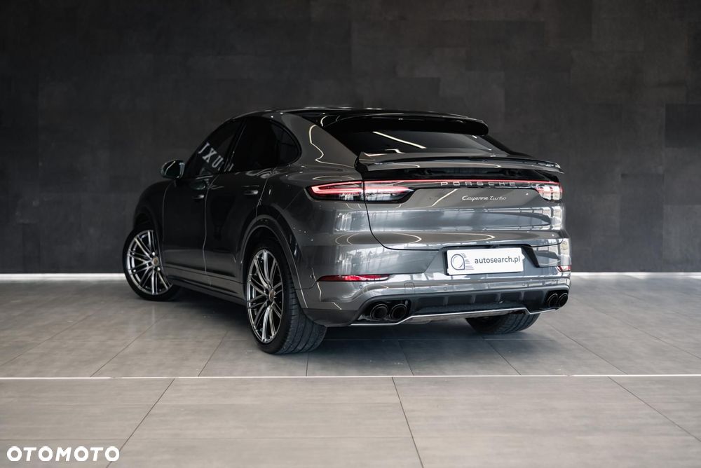 Porsche Cayenne Turbo - 6