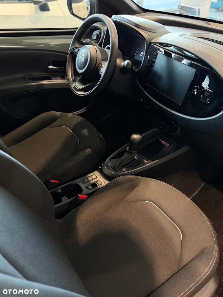 Toyota Aygo X Hybrid 1.5 Style e-CVT - 5