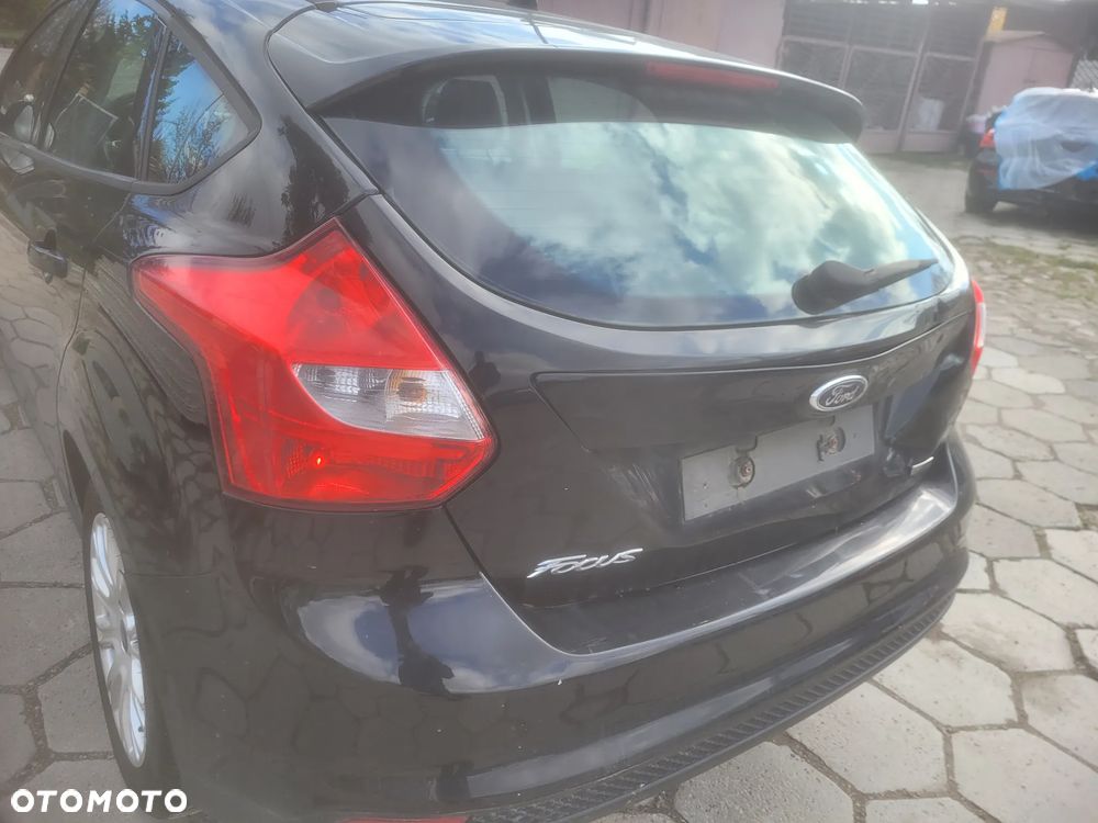 Ford Focus 1.6 TDCi DPF SYNC Edition - 16