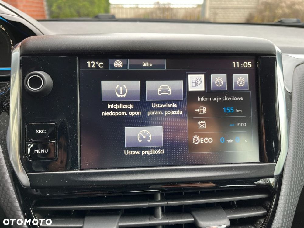 Peugeot 2008 1.2 Pure Tech Allure S&S - 16