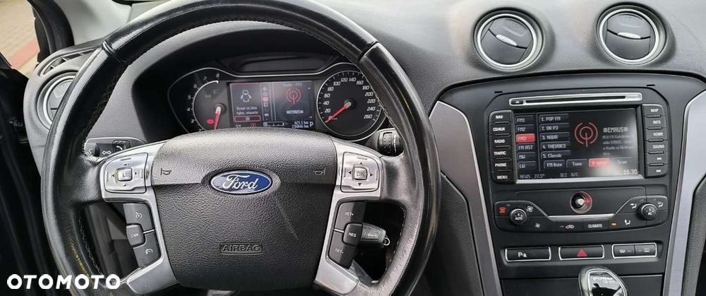 Ford Mondeo SW 2.0 EcoBoost Titanium - 29