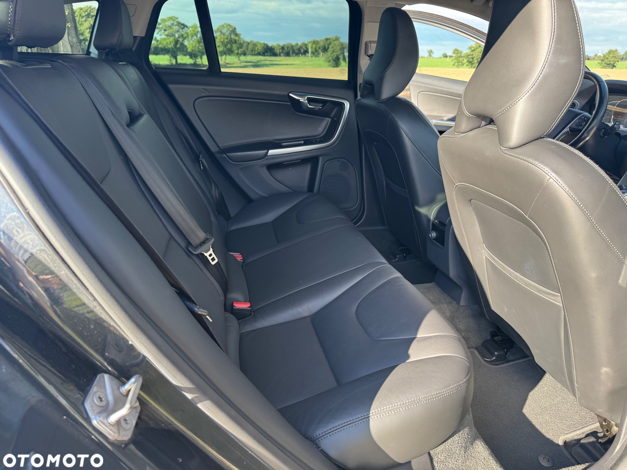 Volvo V60 Cross Country D4 AWD Summum - 15