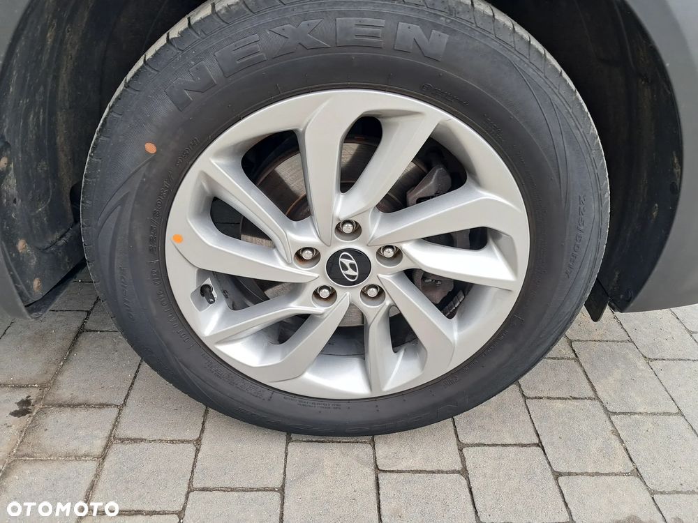 Hyundai Tucson 1.6 Turbo 2WD Navi - 8