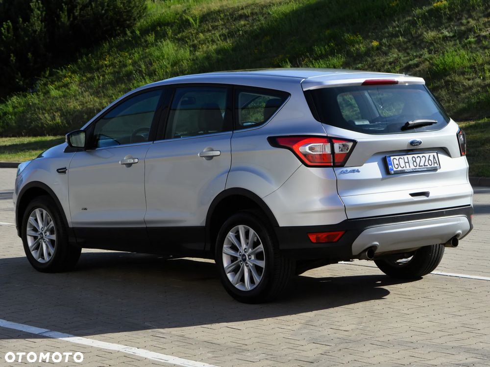 Ford Kuga 2.0 TDCi AWD Titanium - 4