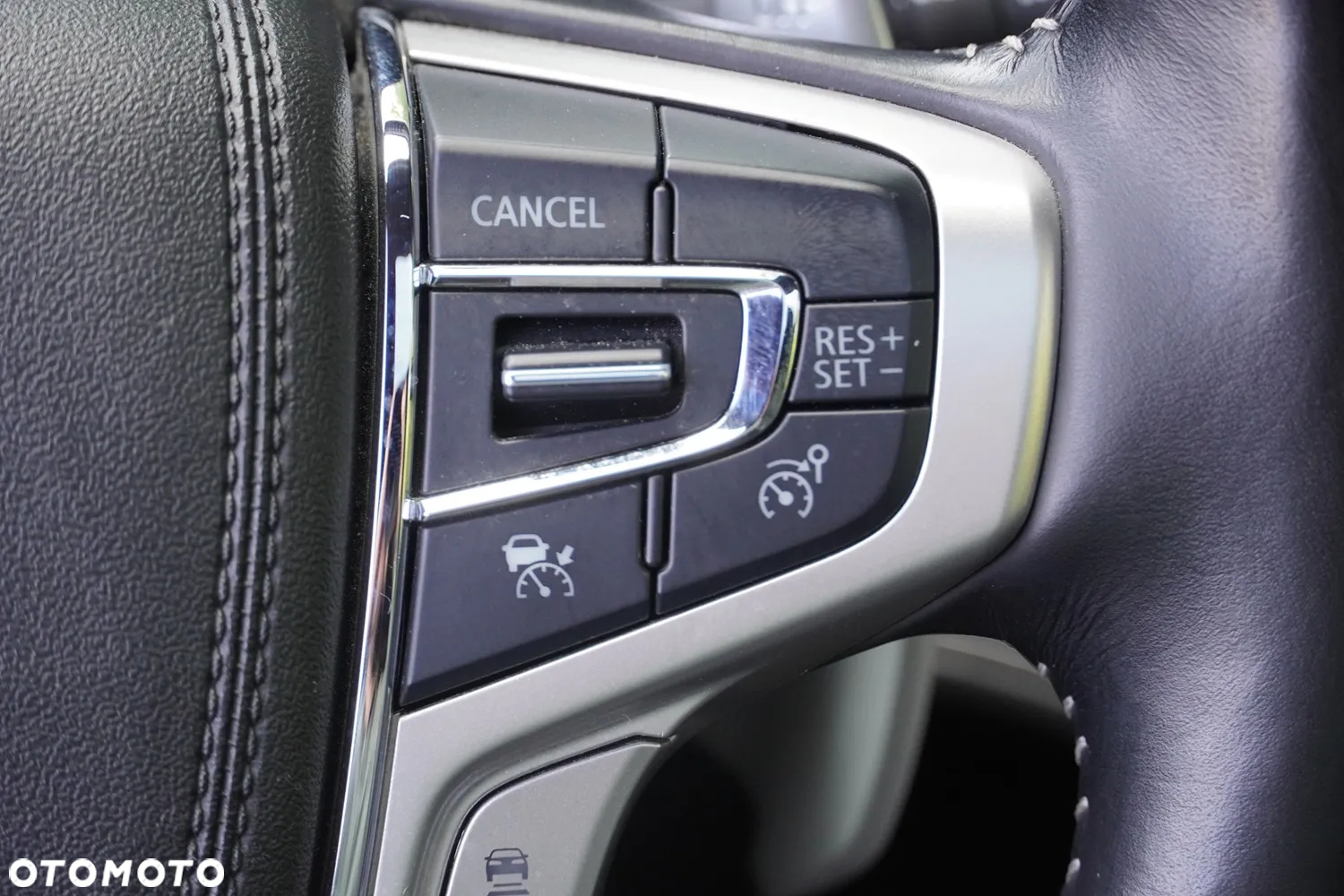 Mitsubishi Outlander ver-phev-instyle-plus - 16