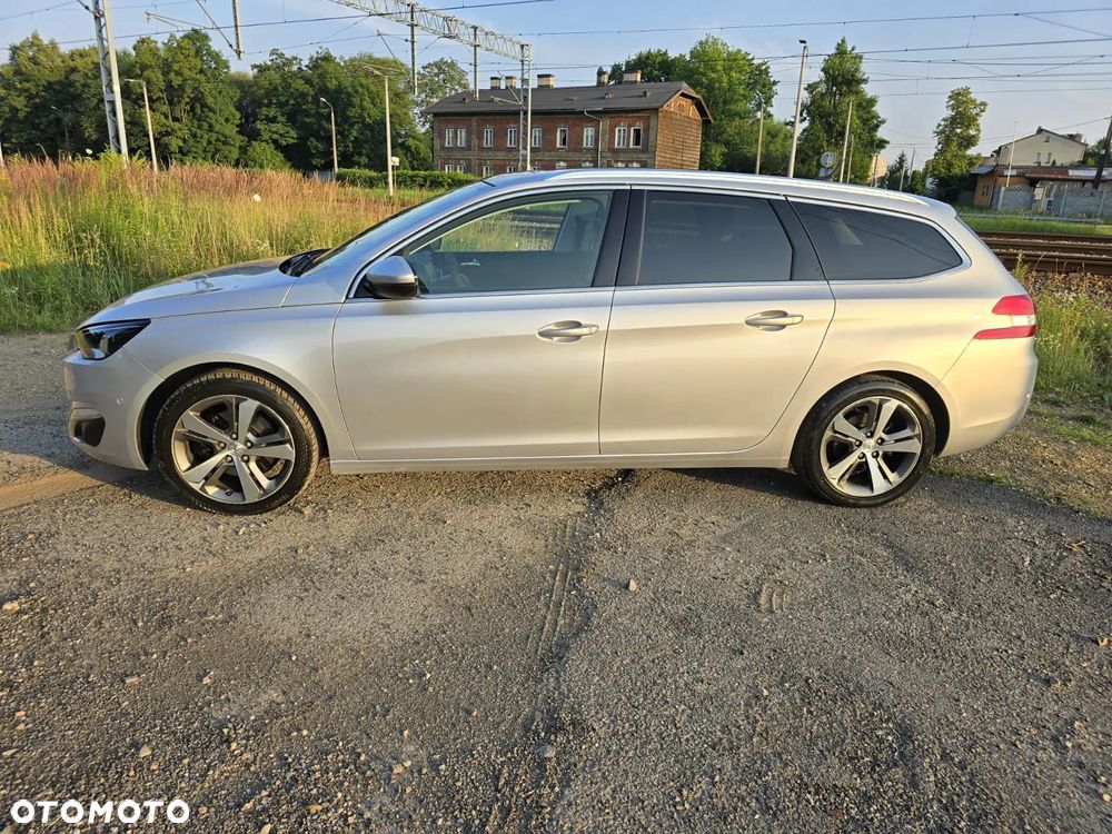 Peugeot 308 SW BlueHDi 150 EAT6 Stop & Start Allure - 7