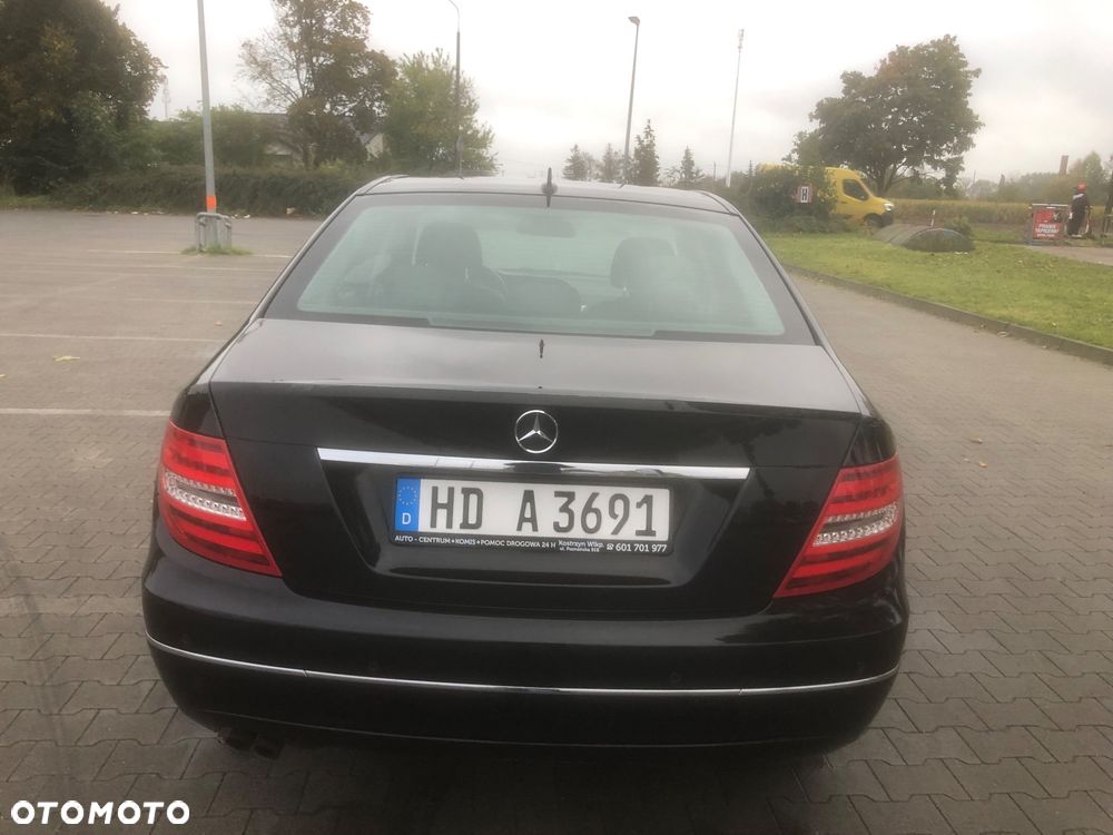 Mercedes-Benz Klasa C 180 (BlueEFFICIENCY) Avantgarde - 5