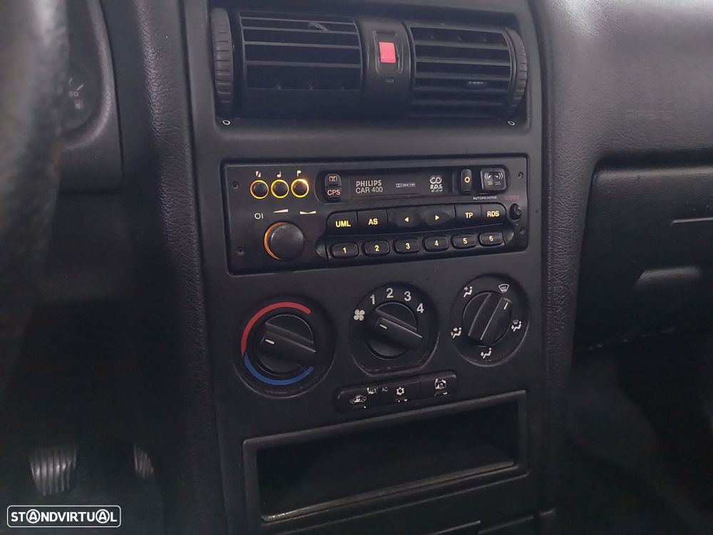 Opel Astra 1.4 Club - 3