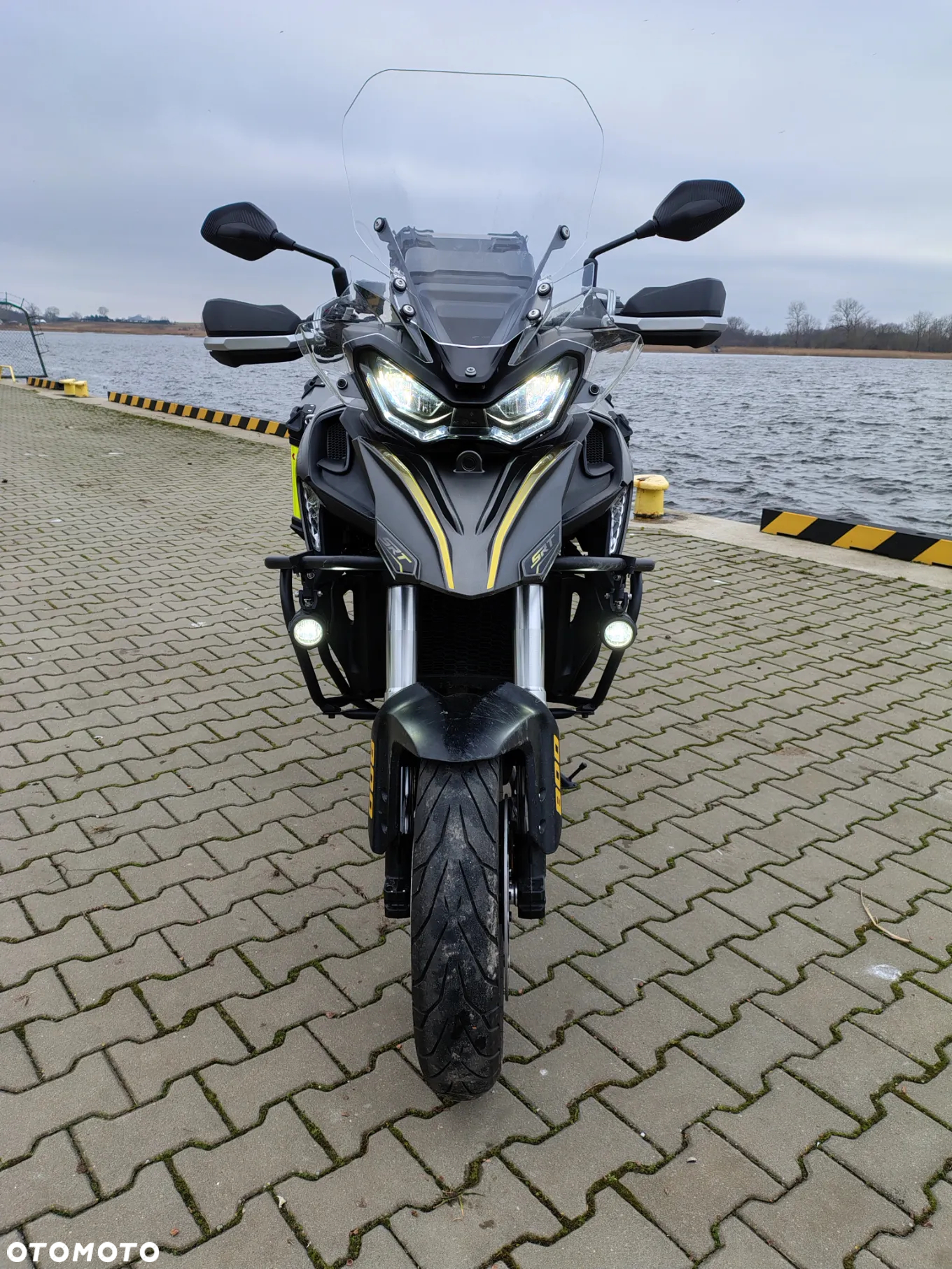 QJMOTOR SRT 800S - 8