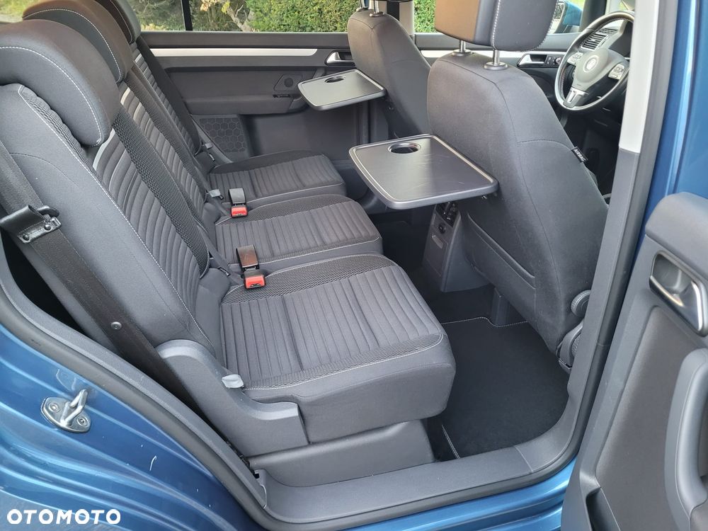 Volkswagen Touran - 8