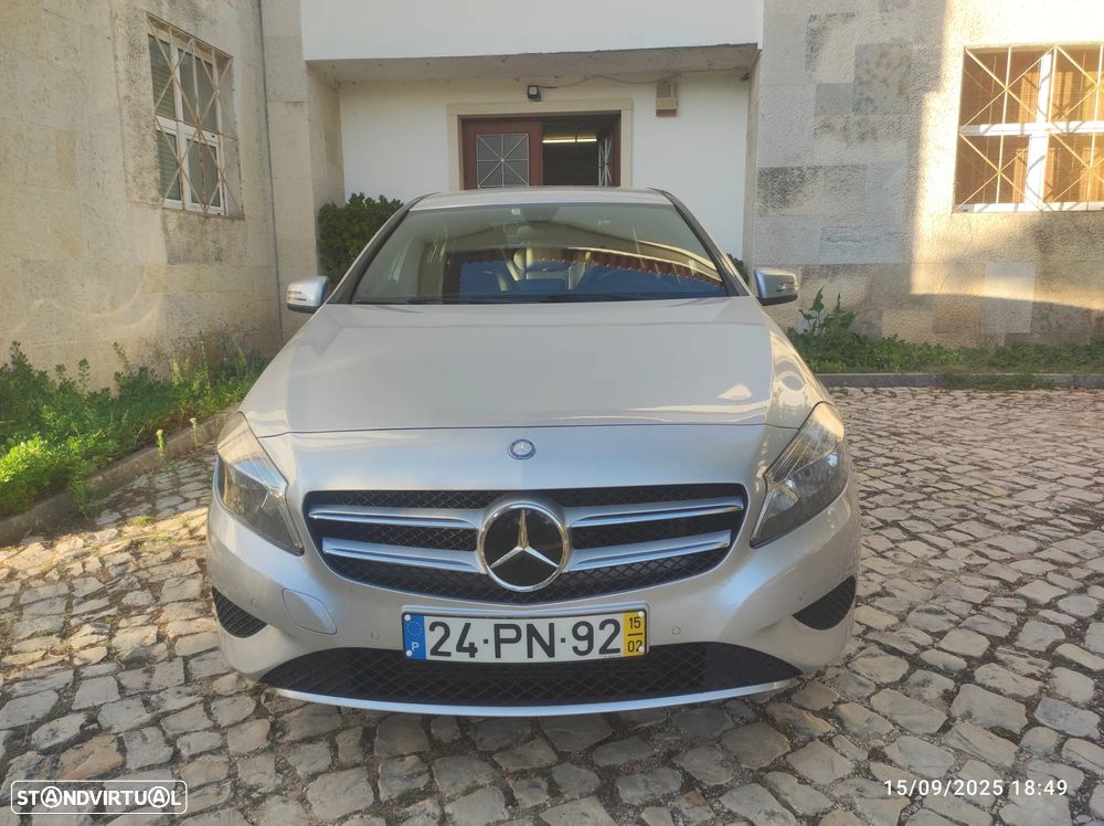 Mercedes-Benz CLA 180 d Shooting Brake Urban - 9