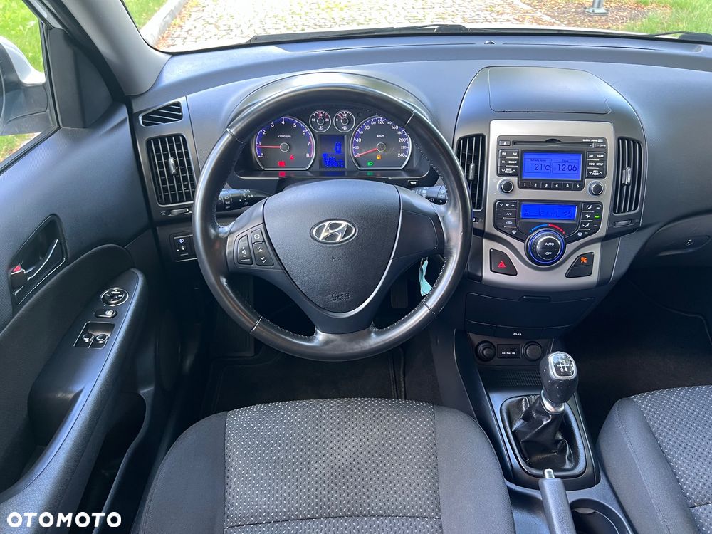 Hyundai i30 1.4 Blue Comfort - 22