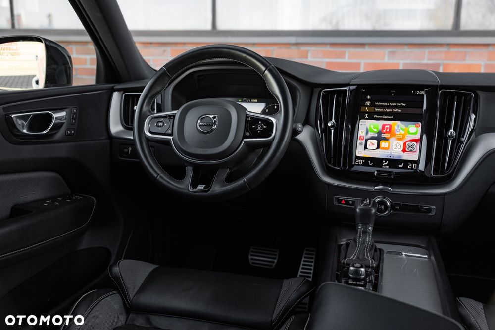 Volvo XC 60 D4 AWD Geartronic RDesign - 22
