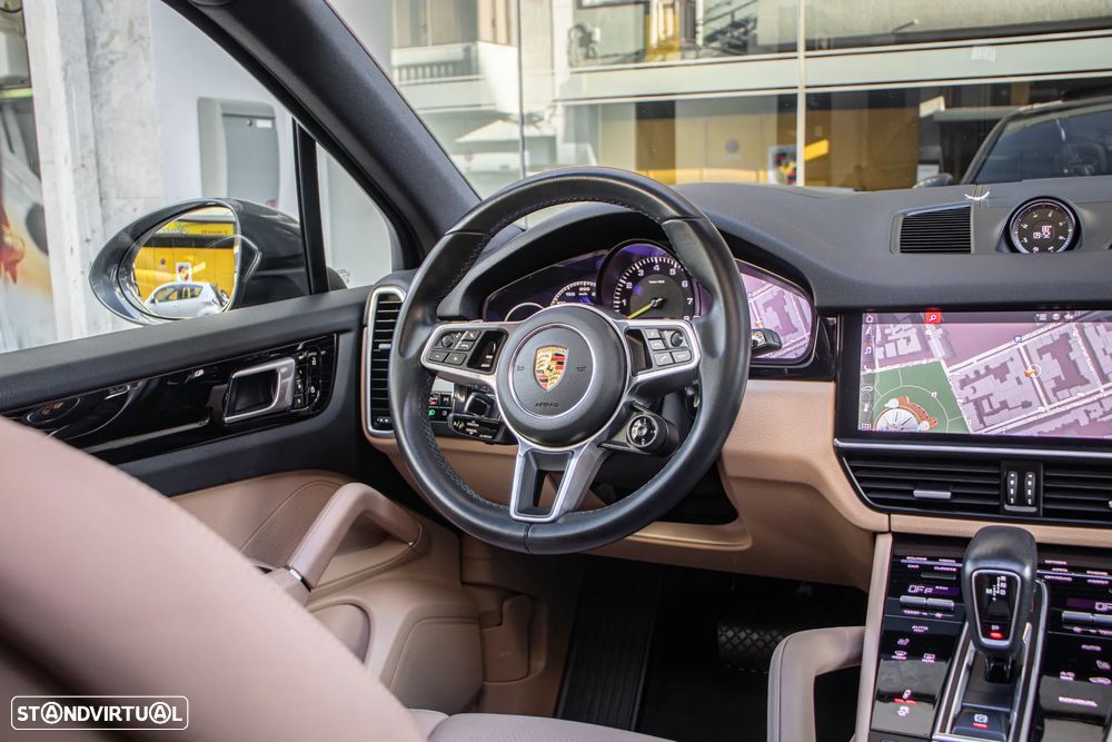 Porsche Cayenne E-Hybrid - 13