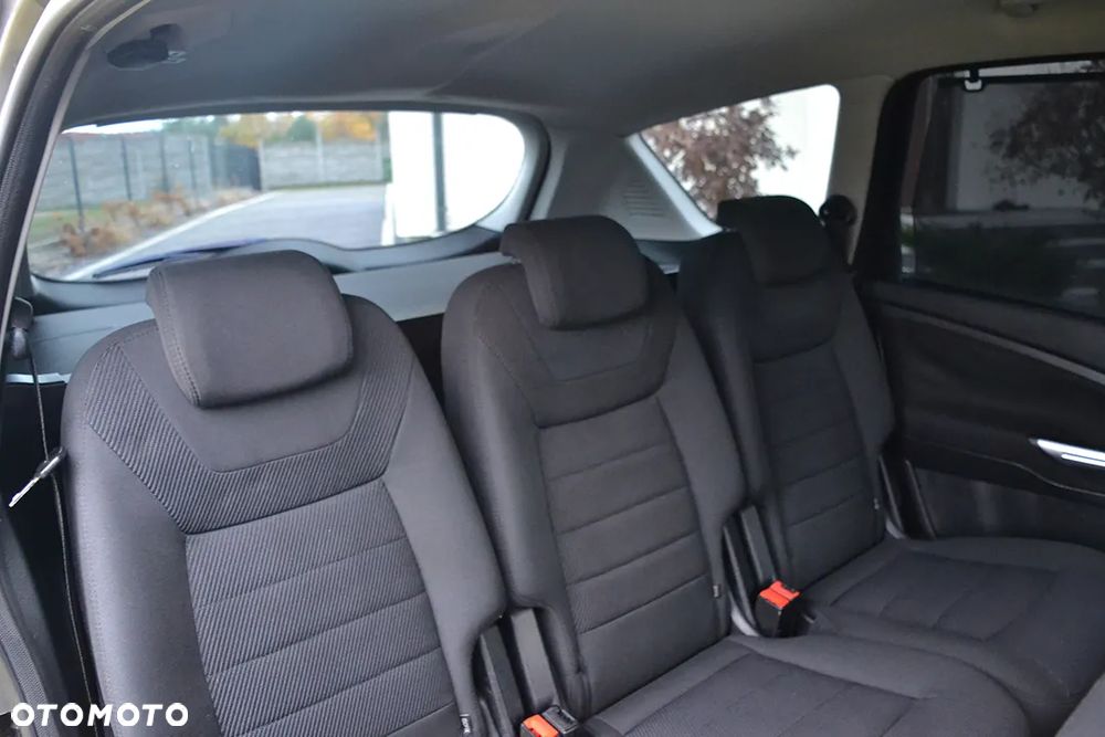 Ford S-Max - 24