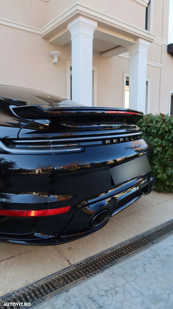 Porsche 911-TURBO-S - 19