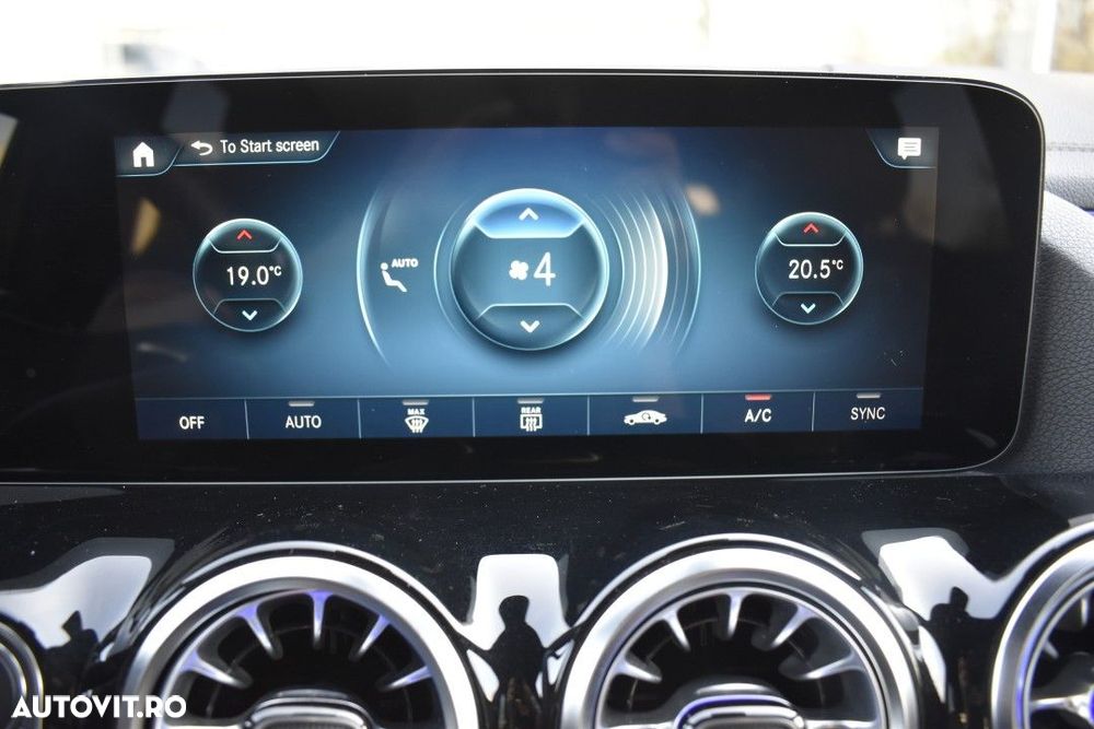 Mercedes-Benz GLA 200 4MATIC Aut. - 27