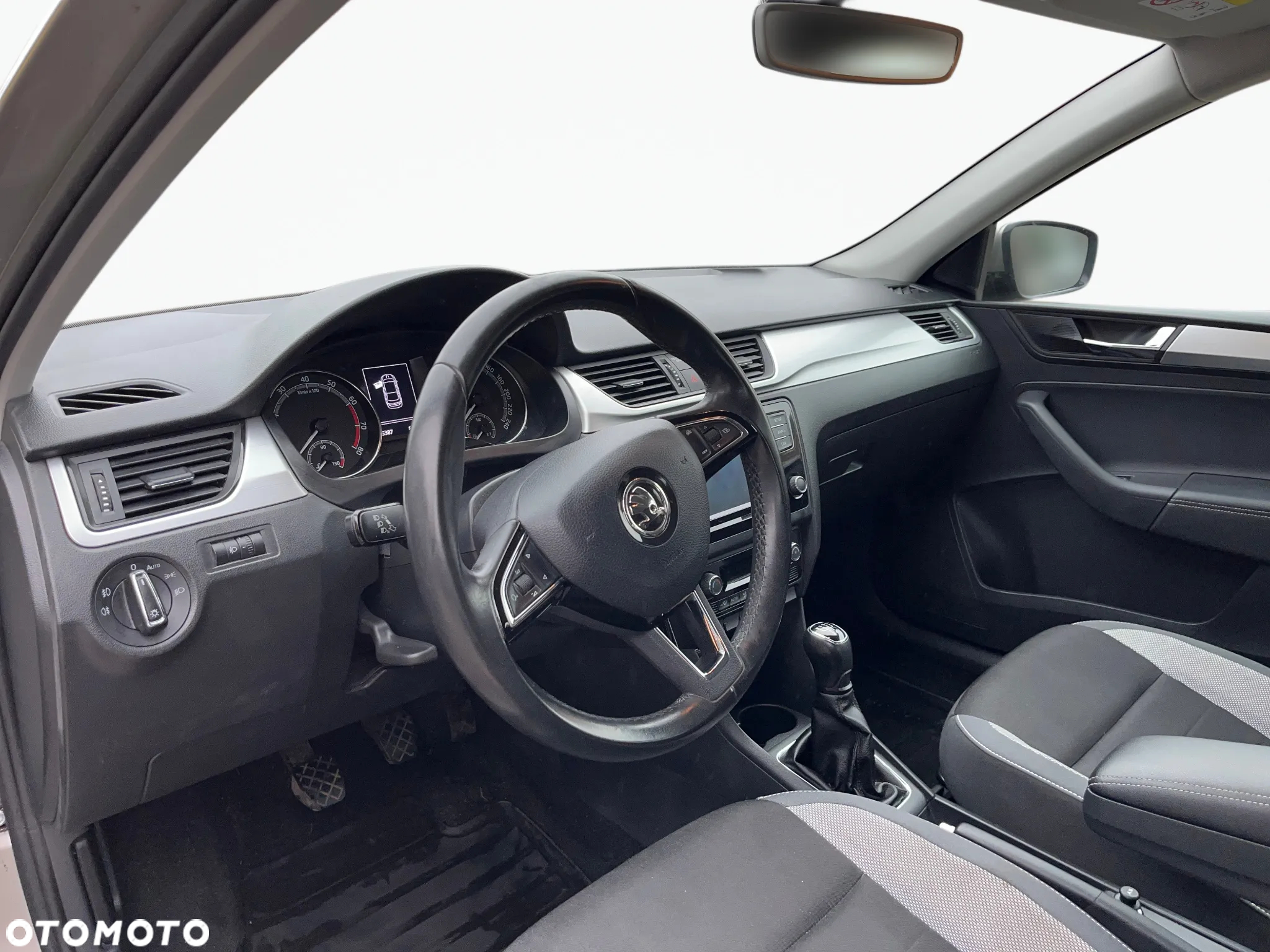 Skoda RAPID 1.0 TSI Ambition - 9