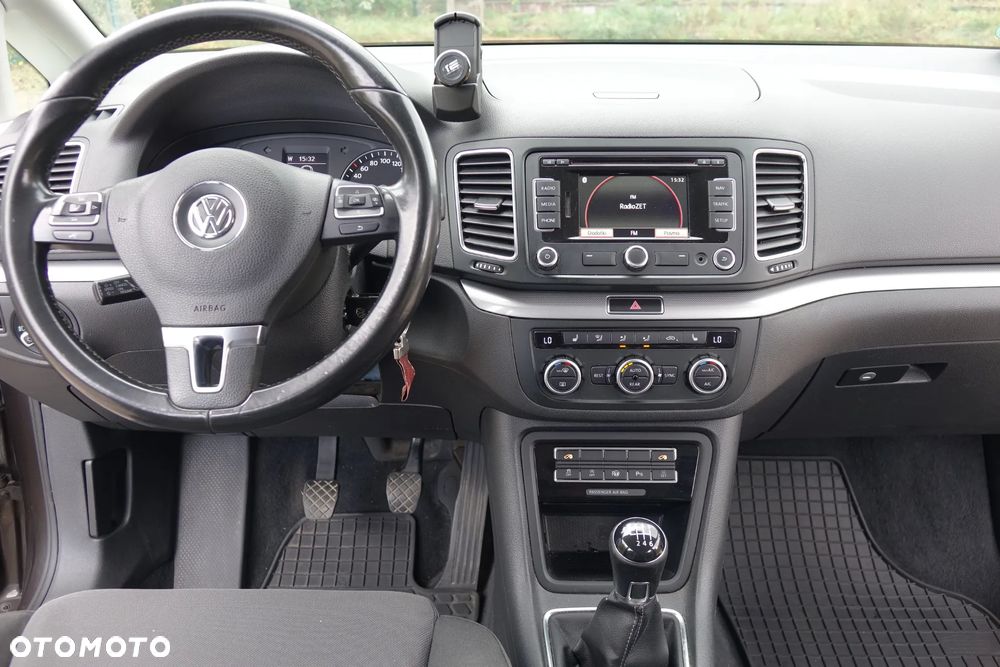 Volkswagen Sharan 2.0 TDI Highline - 16