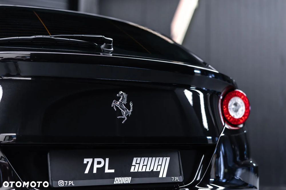 Ferrari FF - 29