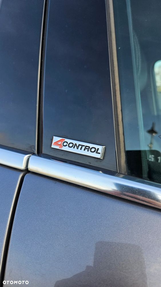 Renault Laguna 2.0 DCi GT 4WS - 11