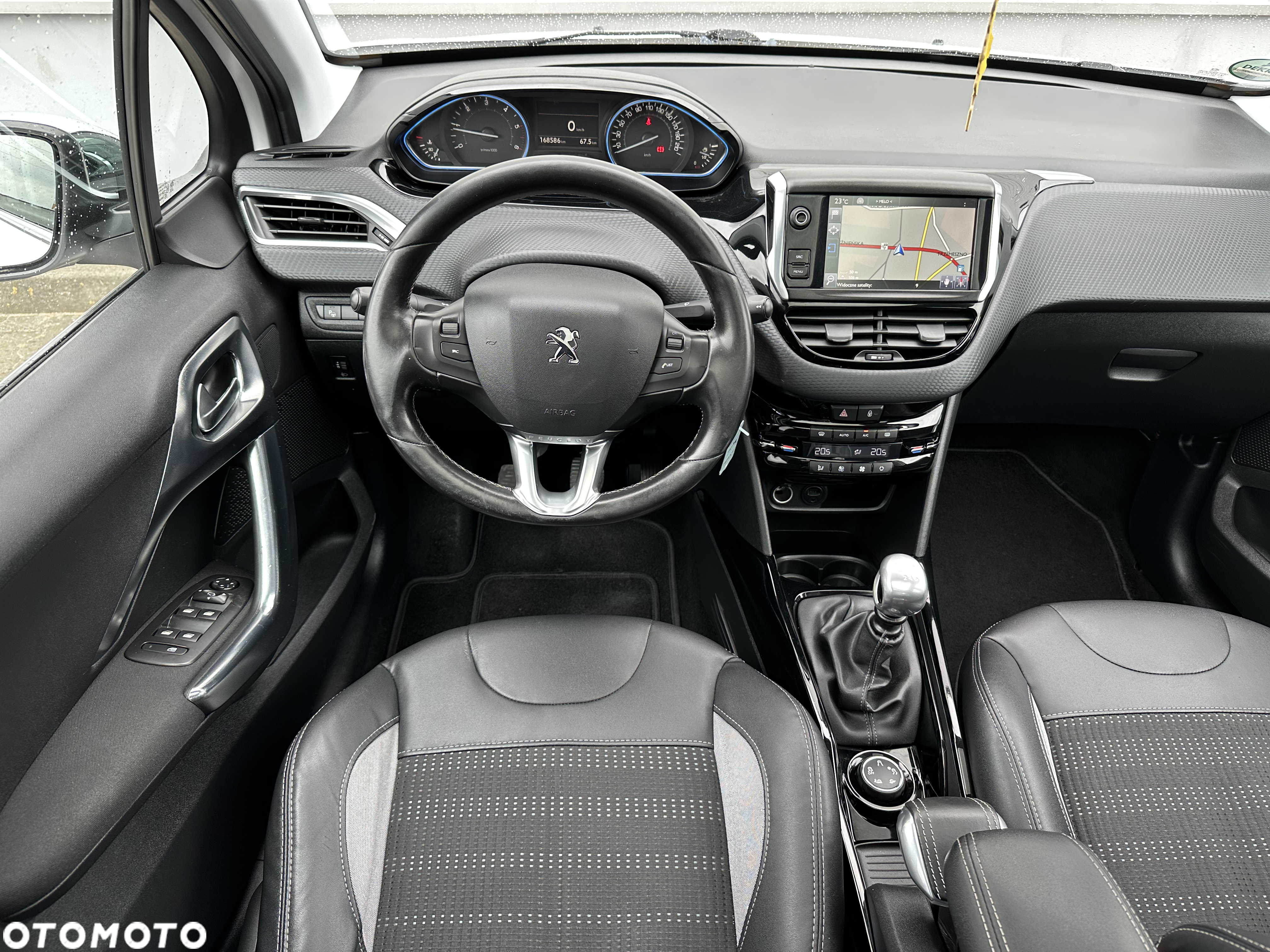 Peugeot 2008 1.6 BlueHDi Allure - 13