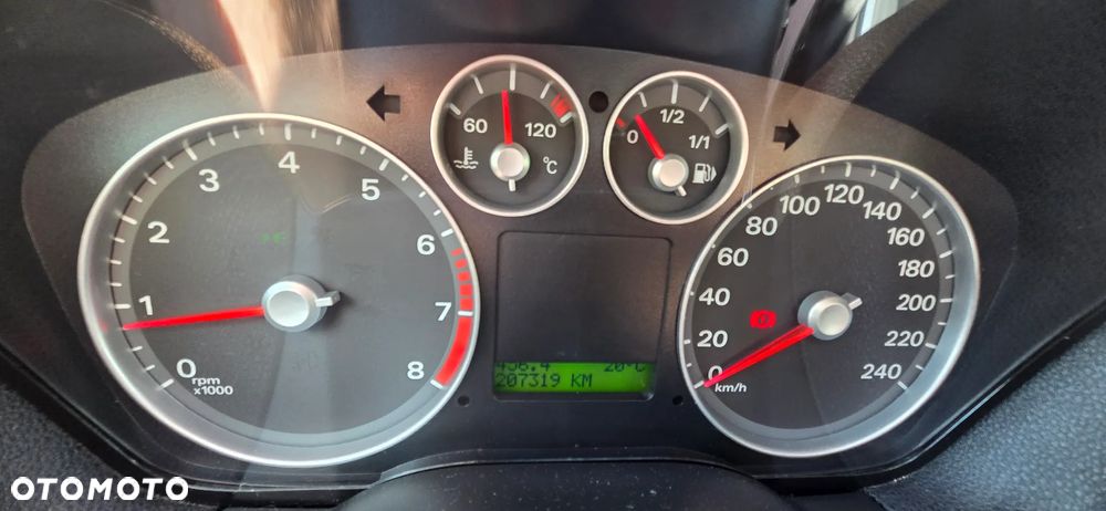 Ford Focus 2.0 16V Titanium - 18