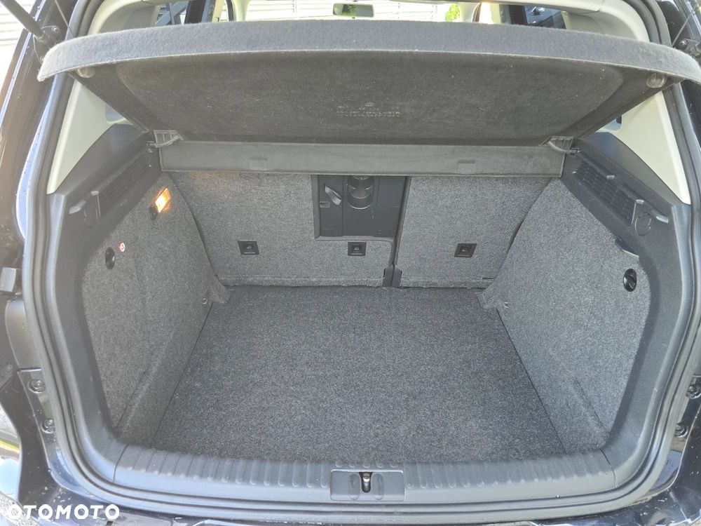 Volkswagen T-Cross - 13