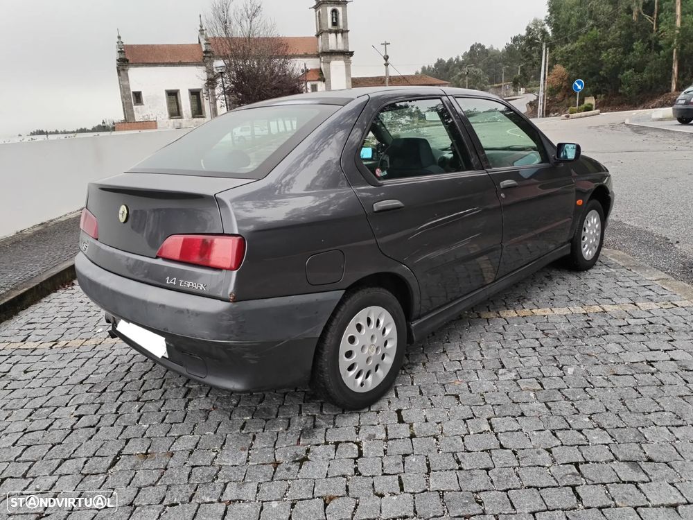 Alfa Romeo 146 1.4 TS 16V Confort - 8