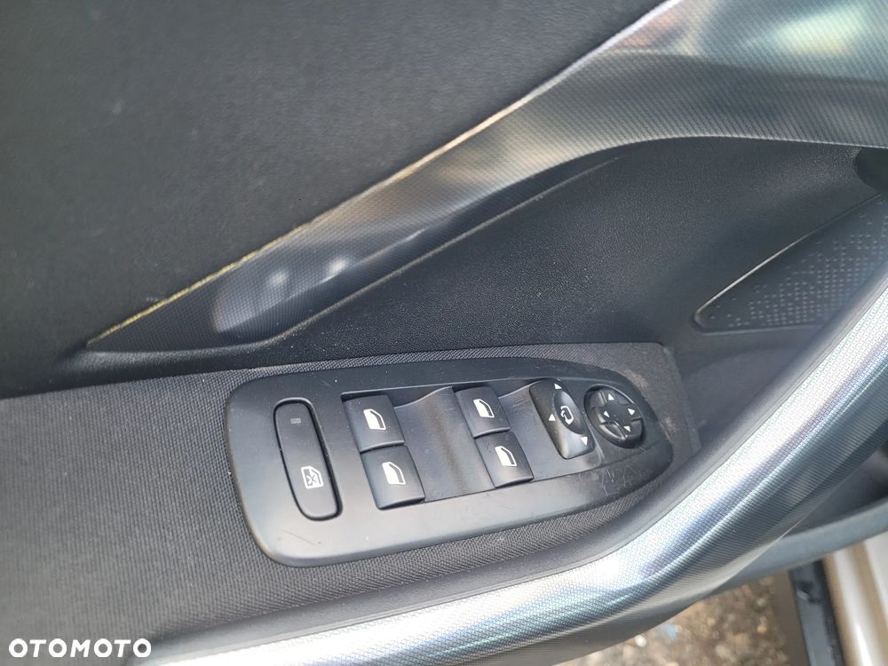 Peugeot 2008 e-HDi FAP 92 STOP & START Active - 16