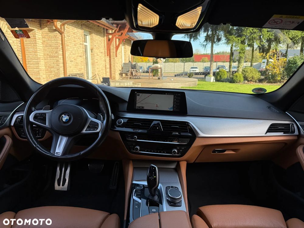 BMW Seria 5 530e iPerformance GPF Luxury Line sport - 36