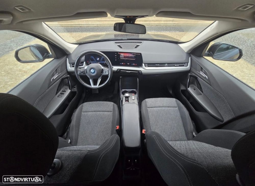 BMW iX1 xDrive30 - 17