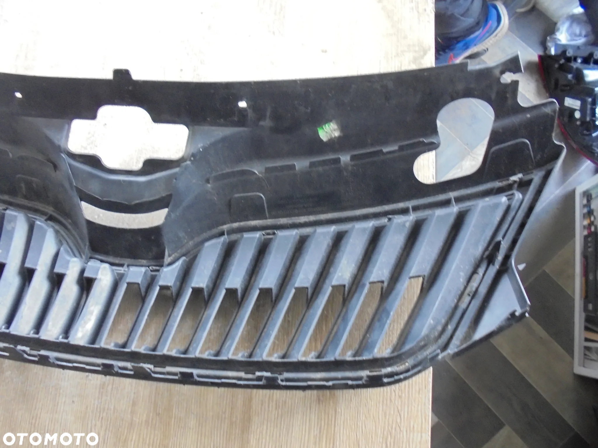 SKODA RAPID GRILL ATRAPA - 5