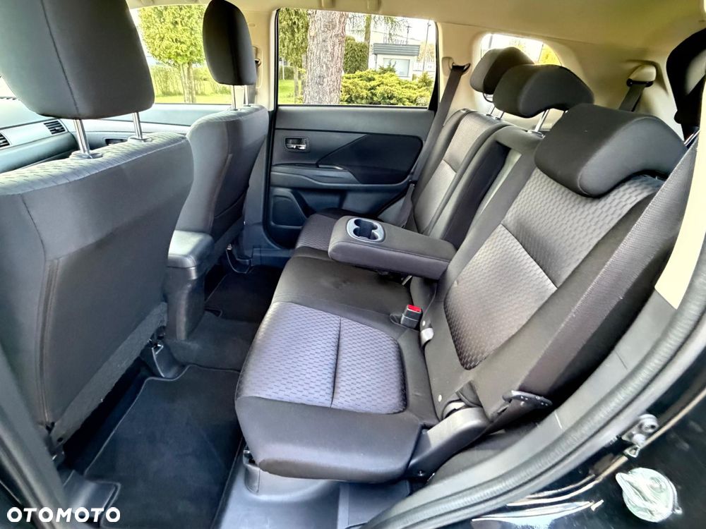 Mitsubishi Outlander 2.2 DI-D 4WD Top - 21