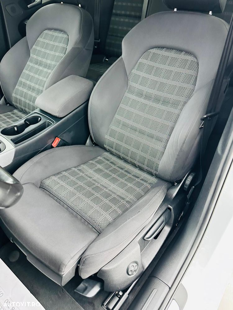 Audi A4 2.0 TDI DPF S line Sportpaket - 17