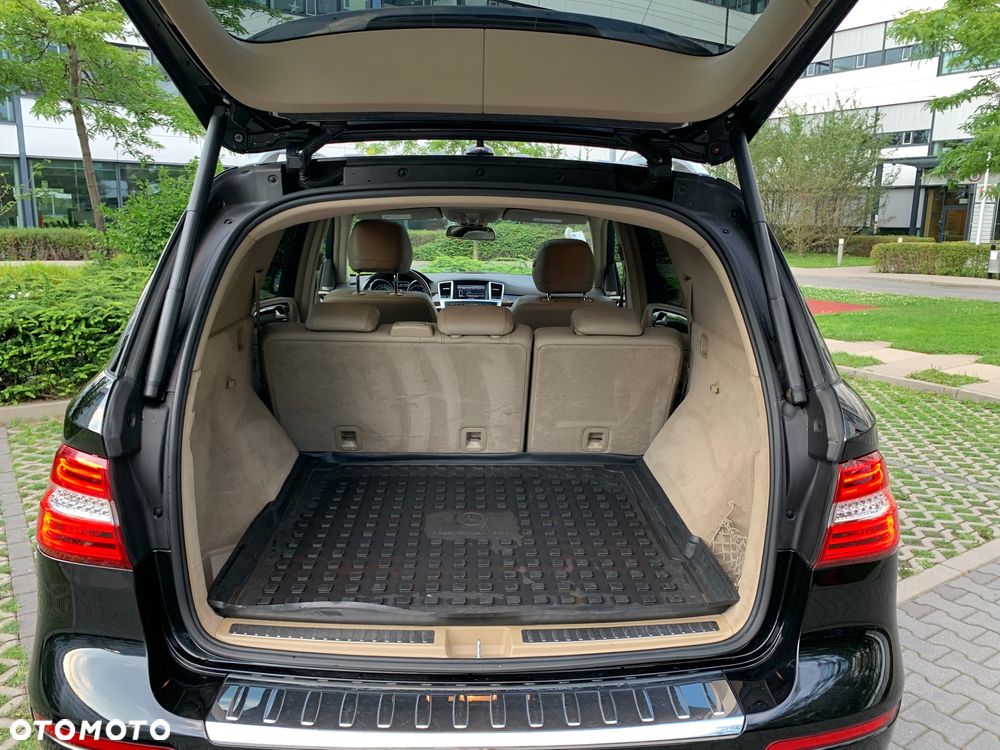 Mercedes-Benz ML 350 BlueTEC 4MATIC 7G-TRONIC - 28