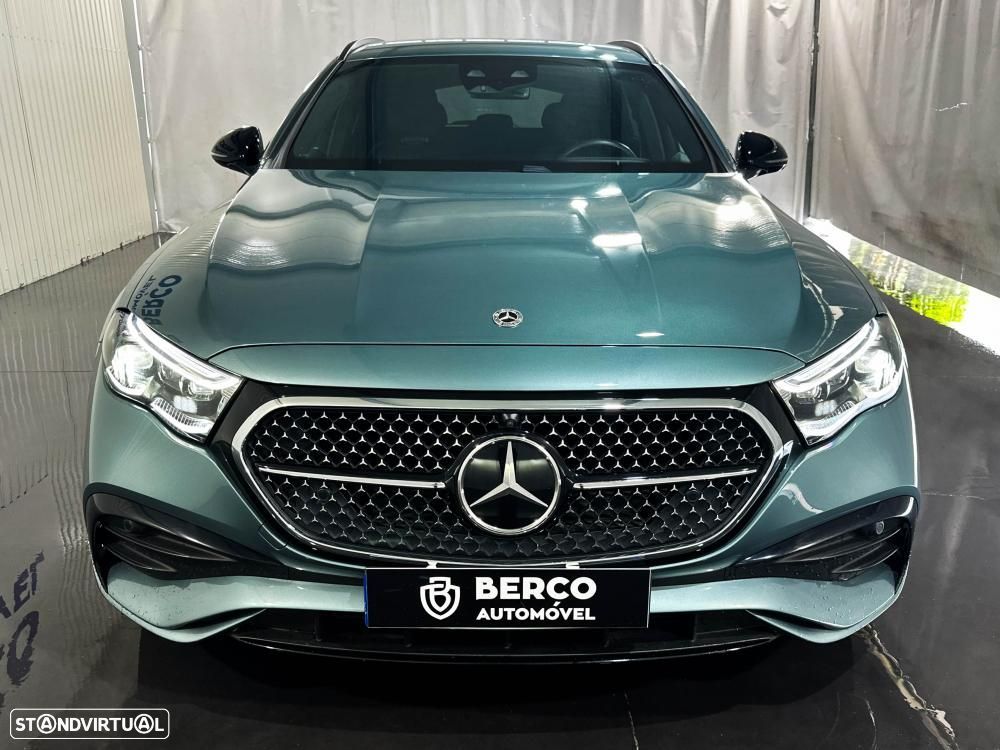 Mercedes-Benz E 300 de 4Matic 9G-TRONIC AMG Line - 2
