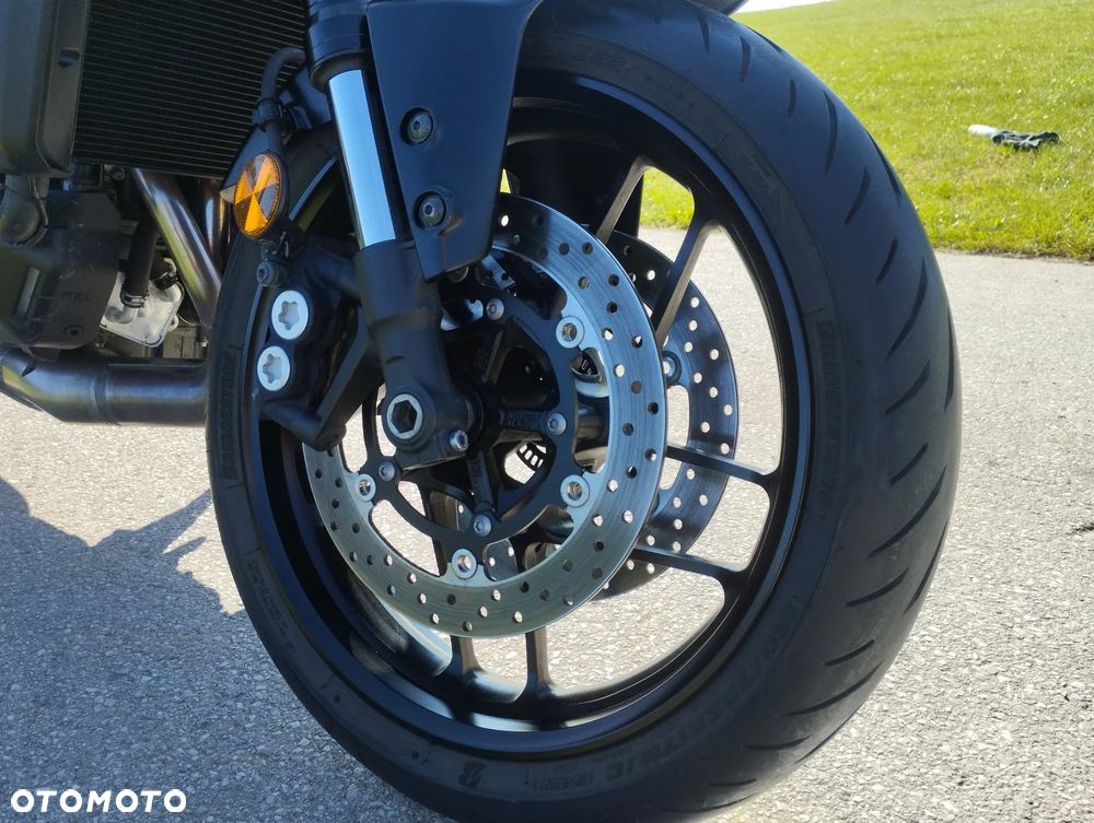 Yamaha MT - 8