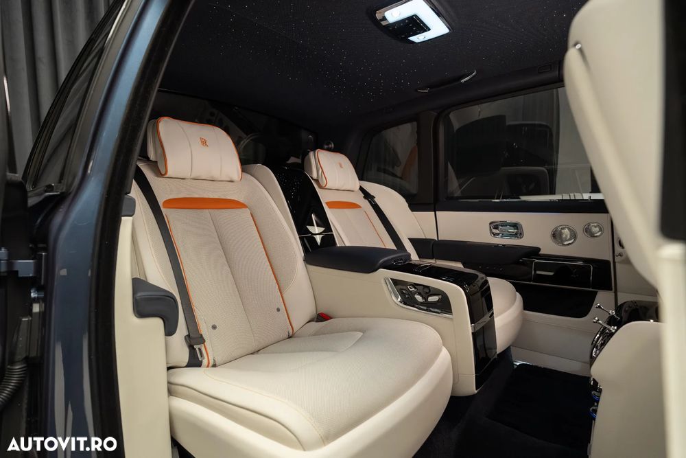 Rolls-Royce Cullinan Standard - 40