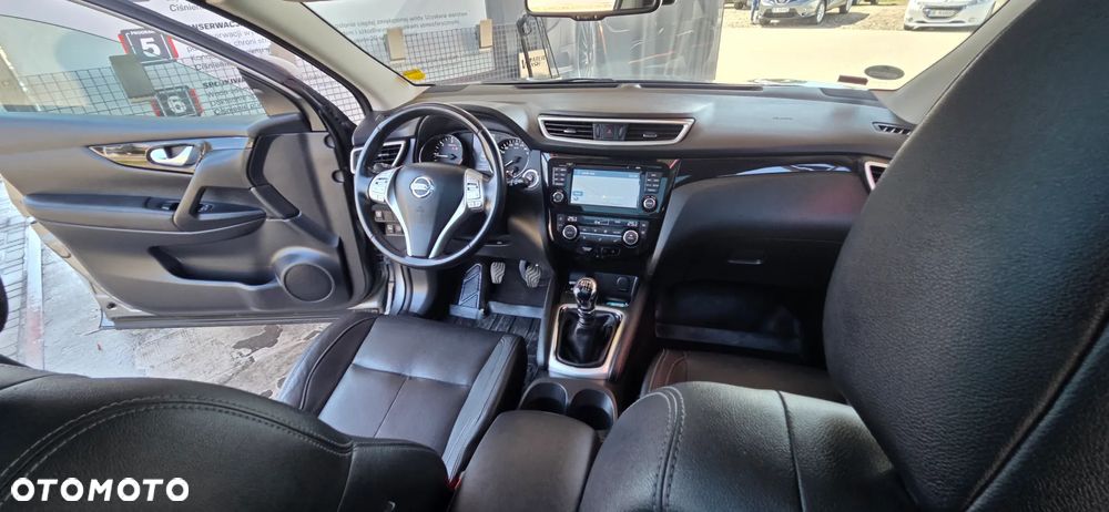 Nissan Qashqai 1.6 DCi ALL-MODE 4x4i TEKNA+ - 36