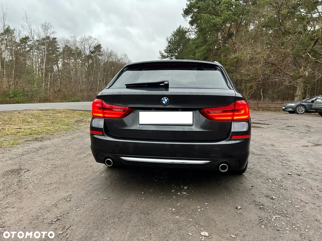BMW Seria 5 520d Luxury Line - 3