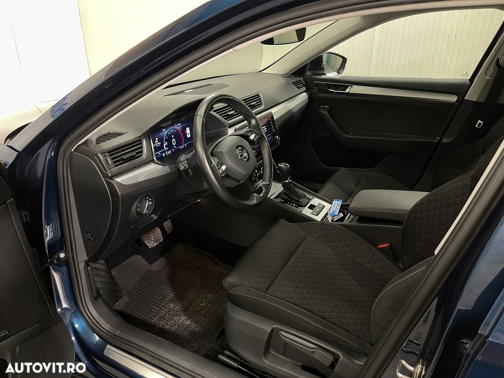 Skoda Superb 2.0 TDI DSG Ambition - 6