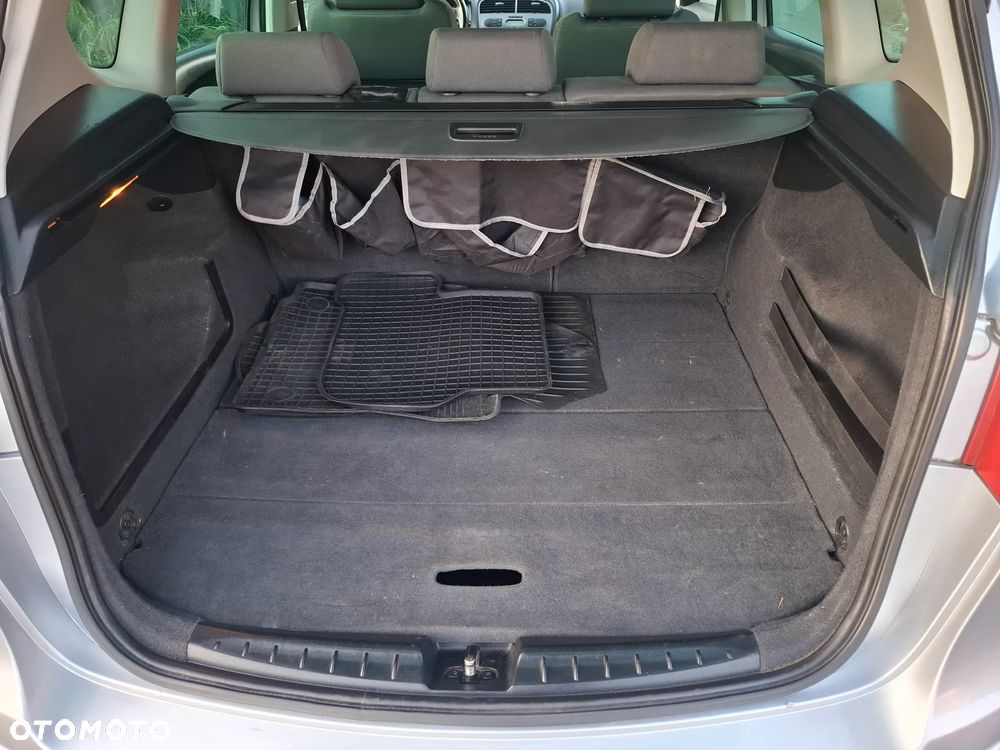 Seat Altea XL 1.6 Stylance - 1