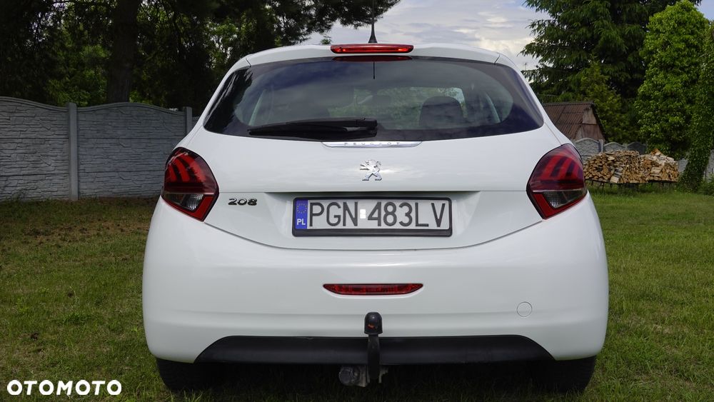 Peugeot 208 - 4