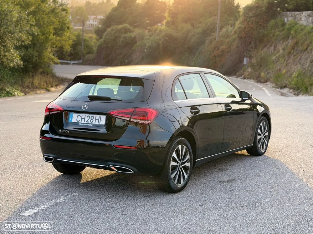 Mercedes-Benz A 250 e Progressive - 14