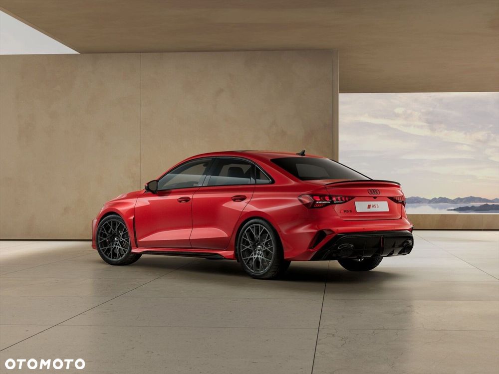 Audi RS3 Limousine - 5