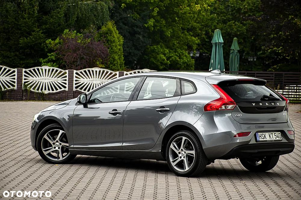 Volvo V40 D2 Drive-E Momentum - 20